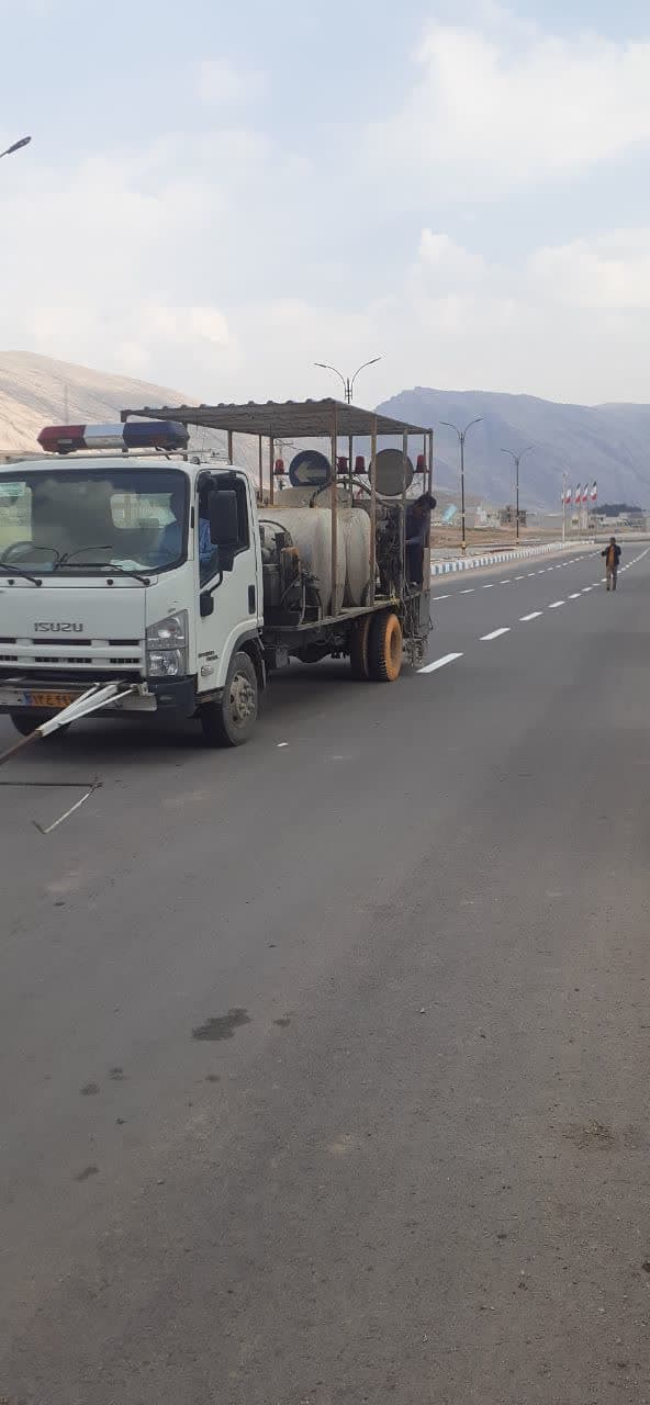 خط کشی خیابان های شهر لومار